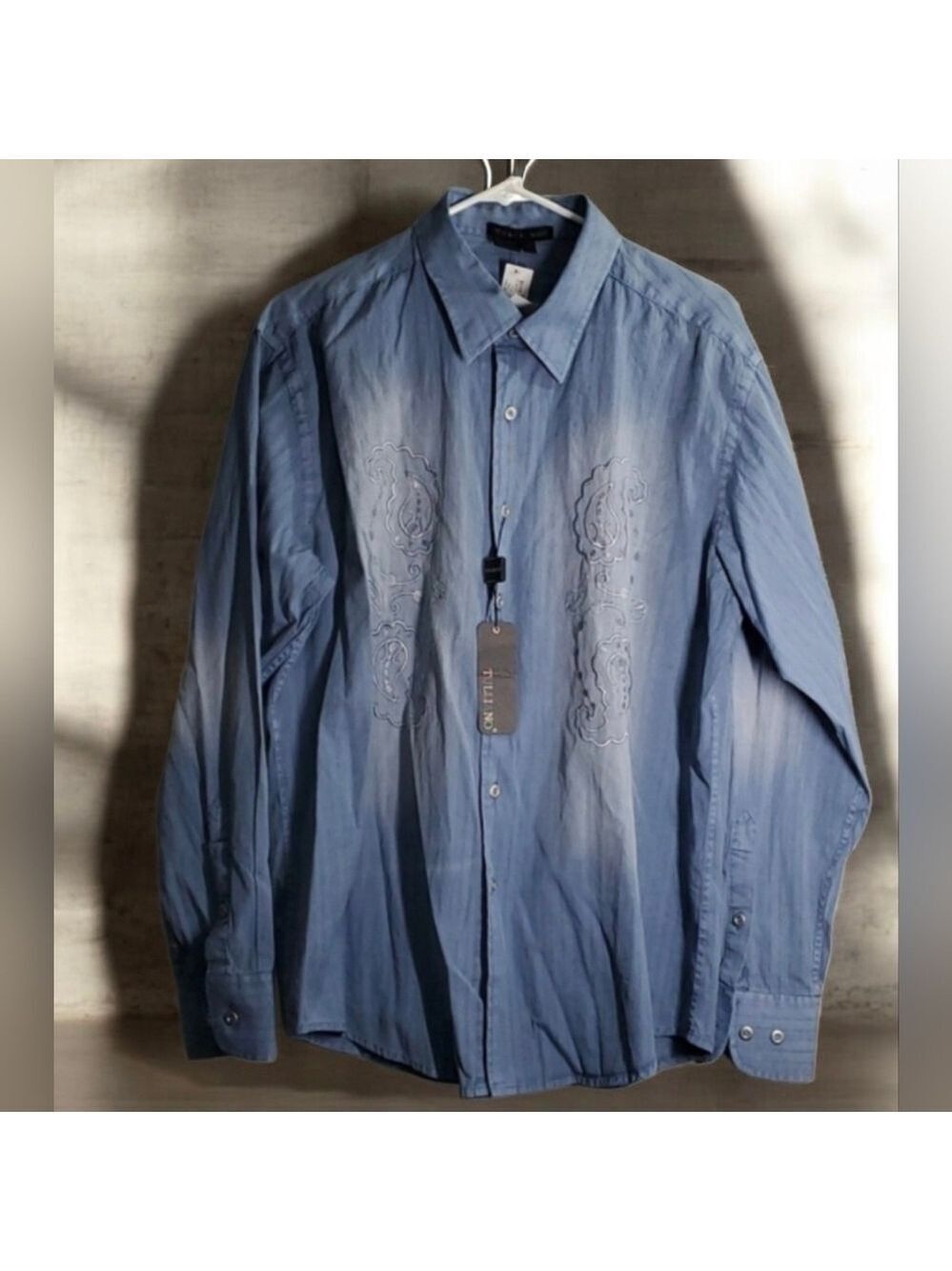 MSRP $115 Button Down Shirt mens Size Large ombré two-tone embroidered